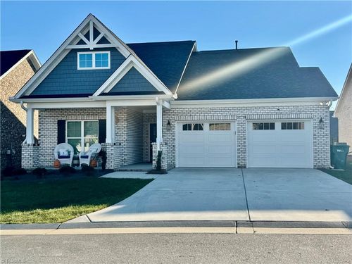 126 Castle Pond Dr, Winston-Salem, NC, 27107-9921 | Card Image