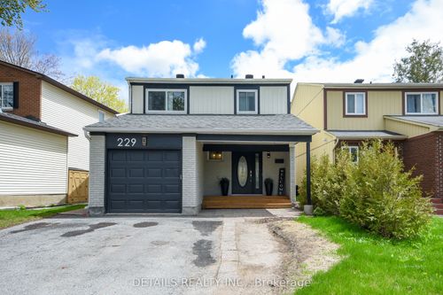 229 Equestrian Dr, Kanata, ON, K2M1A5 | Card Image