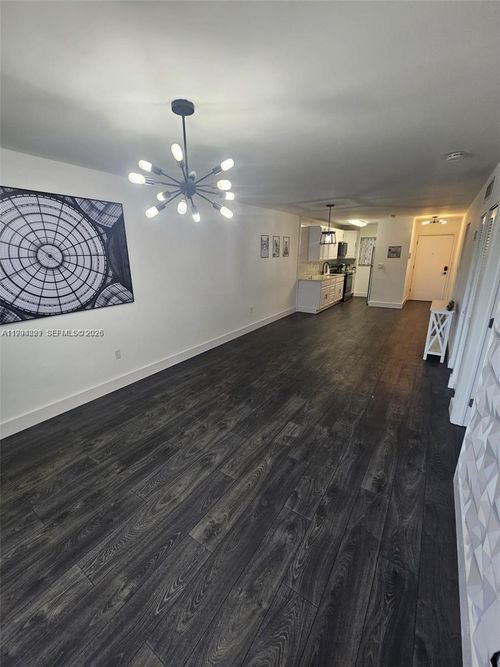 209-6055 W 19th, Hialeah, FL, 33012 | Card Image