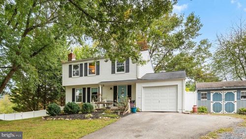 7109 Emerald Ct, MIDDLETOWN, MD, 21769-7552 | Card Image