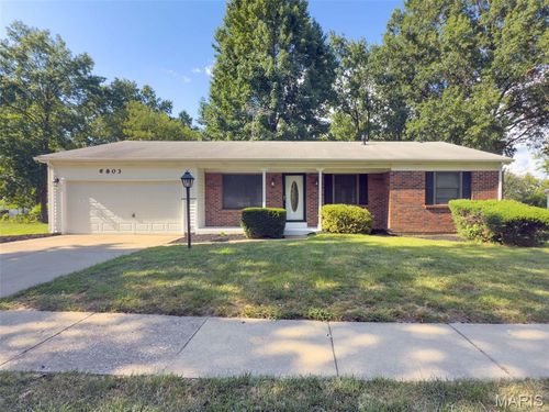 6803 Foxbend Ct, Florissant, MO, 63033-4808 | Card Image