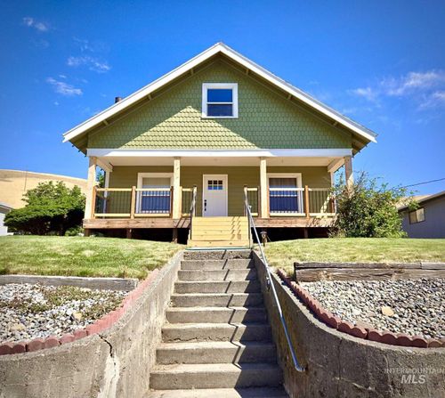 1549 Main St, Pomeroy, WA, 99347-9676 | Card Image