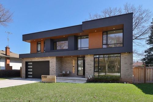 4482 Cosburn Cres, Burlington, ON, L7L1S5 | Card Image