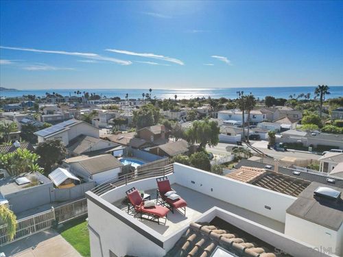 819 Van Nuys St, San Diego, CA, 92109-1053 | Card Image