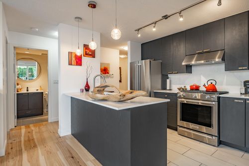 503-39 Sixth St, New Westminster, BC, V3L0B3 | Card Image