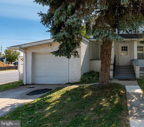 334 E Conestoga Rd, WAYNE, PA, 19087-2509 | Card Image