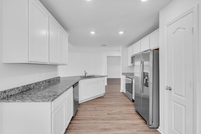 37119 Whippoorwill Ct, Home with 3 bedrooms, 2 bathrooms and null parking in Hilliard FL | Image 5