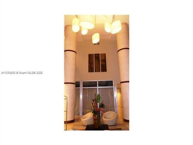 APT-1606 - 1750 N Bayshore Dr, Condo with 1 bedrooms, 1 bathrooms and null parking in Miami FL | Image 24