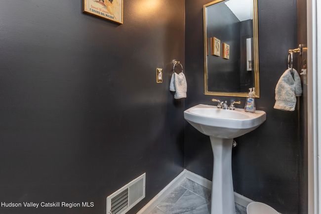 217 Aspen Ter, Townhouse with 2 bedrooms, 3 bathrooms and null parking in Poughkeepsie NY | Image 21