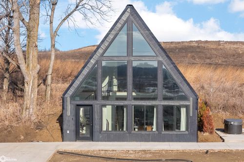 2613 335th St, Chelsea, IA, 52215 | Card Image