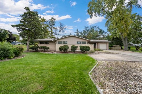1S414 School Street, Lombard, IL, 60148 | Card Image