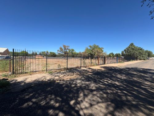 20 Bennett Rd, Los Lunas, NM, 87031-9541 | Card Image