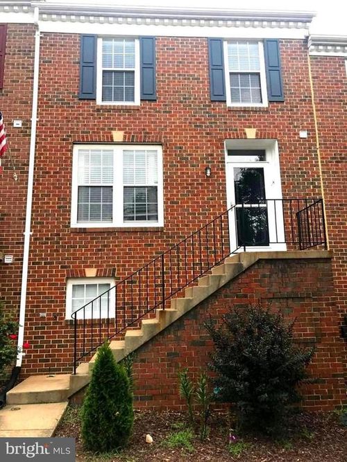 42886 Nashua St, ASHBURN, VA, 20147-3632 | Card Image