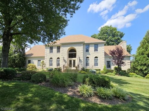 4 Wheatfield Rd, Flemington, NJ, 08822-7070 | Card Image