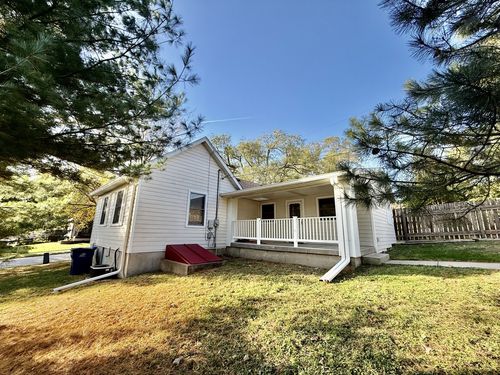 422 Chartres St, La Salle, IL, 61301-2011 | Card Image