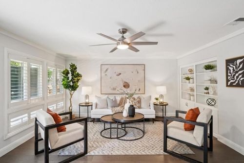 229-3033 Los Prados St, San Mateo, CA, 94403 | Card Image