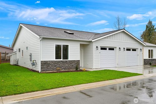 unit-4-3993 Gentlebrook Ln, Bellingham, WA, 98226-7185 | Card Image