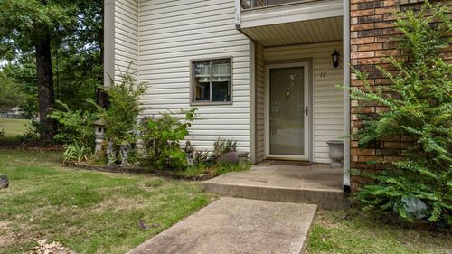 e-17-101 Pine Forest Dr, Maumelle, AR, 72113-6165 | Card Image