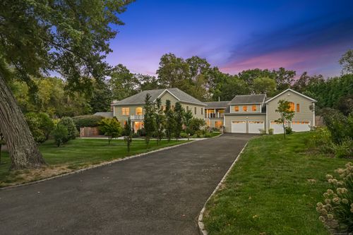17 Pequot Dr, Norwalk, CT, 06855-1608 | Card Image