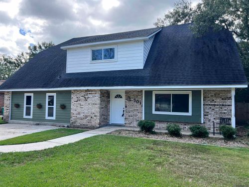 501 Driftwood Cir, Slidell, LA, 70458-1443 | Card Image