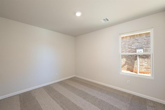 1213 E Stetson Ln, House other with 3 bedrooms, 2 bathrooms and null parking in Mustang OK | Image 12