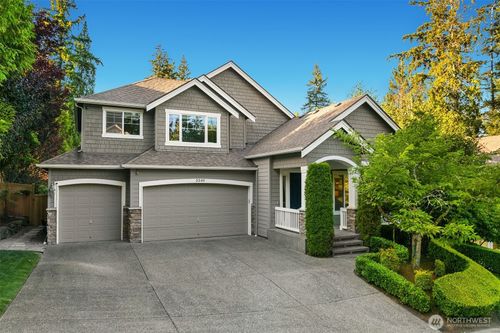 2240 167th Ave Se, Bellevue, WA, 98008-5330 | Card Image