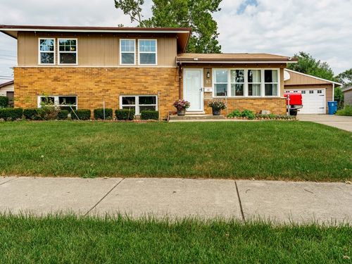 93 E Craig Dr, Chicago Heights, IL, 60411-1167 | Card Image