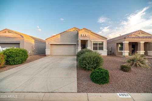 4957 E Black Opal Ln, San Tan Valley, AZ, 85143-6286 | Card Image
