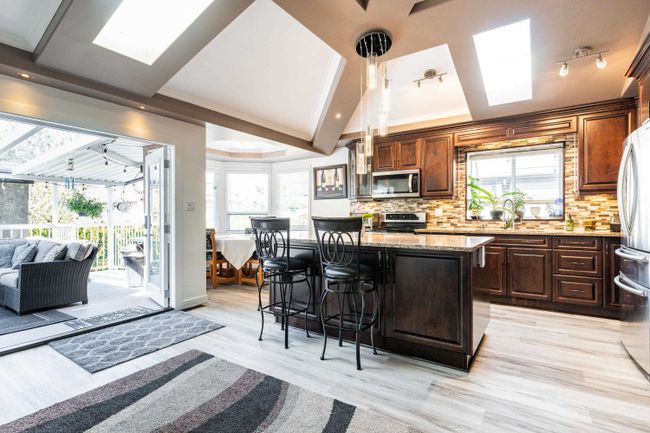 9267 203 Street, House other with 5 bedrooms, 3 bathrooms and 8 parking in Langley BC | Image 13