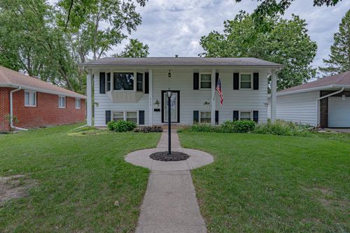 411 Calvin St, Moville, IA, 51039-2006 | Card Image