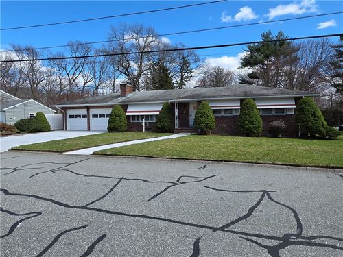 66 Scenic Dr, Warwick, RI, 02886-2161 | Card Image