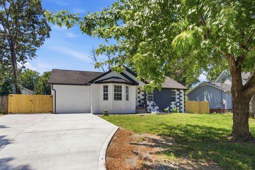 137 Nelson Dr, LA VERGNE, TN, 37086-3759 | Card Image