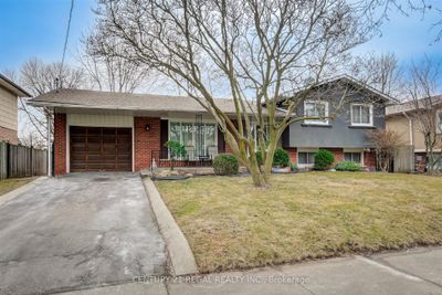 254 Elmwood Rd, House other with 4 bedrooms, 2 bathrooms and 3 parking in Oakville ON | Image 2