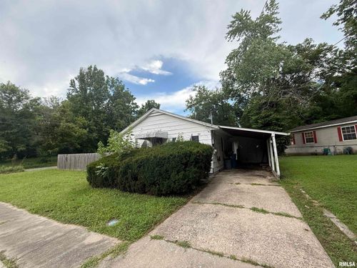 724 Maple St, Murphysboro, IL, 62966-1657 | Card Image