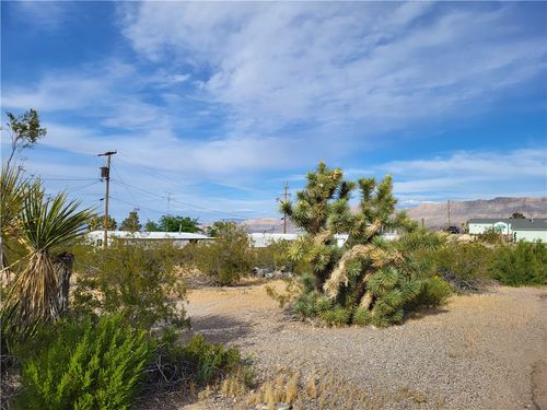 35 Iceberg Canyon Dr, Meadview, AZ, 86444 | Card Image