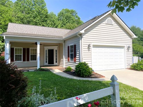 35 Sheffield Pl, Brevard, NC, 28712-9141 | Card Image