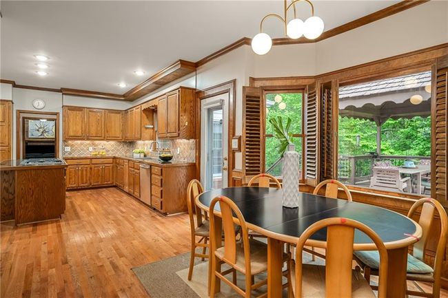 6040 Neely Farm Dr, House other with 5 bedrooms, 5 bathrooms and null parking in Peachtree Corners GA | Image 14