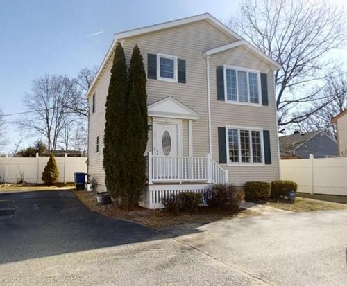 b-12B Chester St, North Reading, MA, 01864 | Card Image