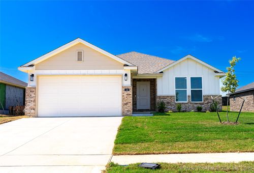 112 S 26th St, Collinsville, OK, 74021 | Card Image