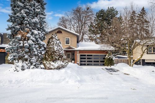 946 Nora Dr, Burlington, ON, L7T3E8 | Card Image