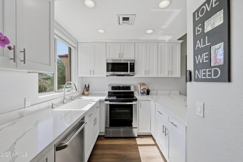 226-7887 N 16th St, Phoenix, AZ, 85020-4417 | Card Image