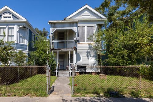 1916 Avenue M 1/2, Galveston, TX, 77550-4709 | Card Image