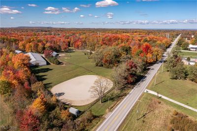 13125 Pearl Road, House other with 3 bedrooms, 4 bathrooms and null parking in Chardon OH | Image 3