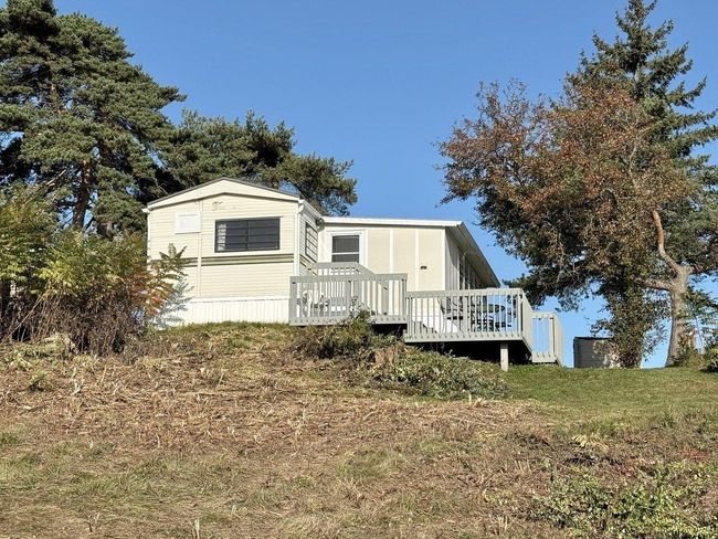 22 Empire Cir, House other with 1 bedrooms, 1 bathrooms and null parking in South Hero VT | Image 24