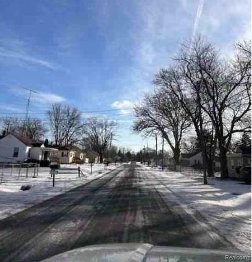 2144 Webber Ave, Burton, MI, 48529-2414 | Card Image