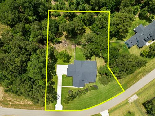 19720 Holly Creek Bnd, Magnolia, TX, 77355-5043 | Card Image