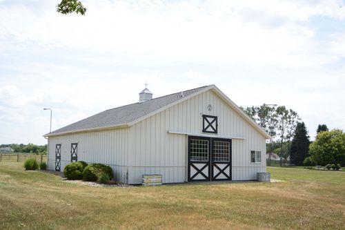 1052 N 30th St, Galesburg, MI, 49053-8739 | Card Image