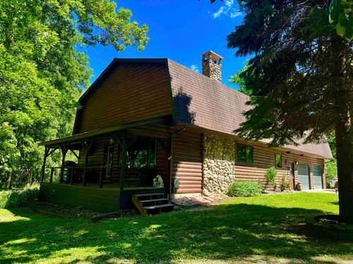 1563 Hickory Road, Decorah, IA, 52101 | Card Image