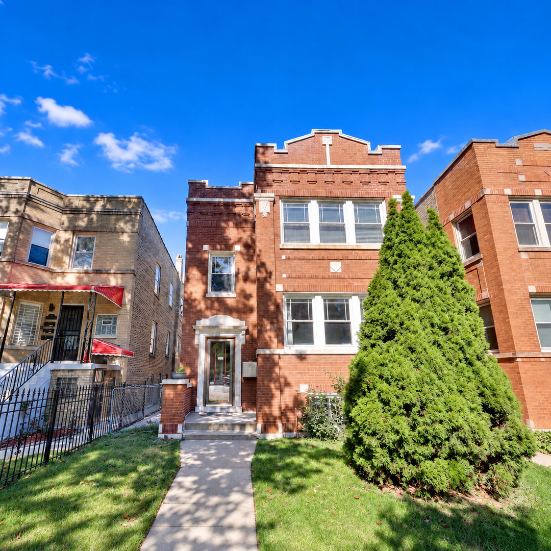 Residential Income in Chicago