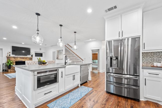 3808 Hillside Trl, House other with 4 bedrooms, 3 bathrooms and null parking in Grapevine TX | Image 7